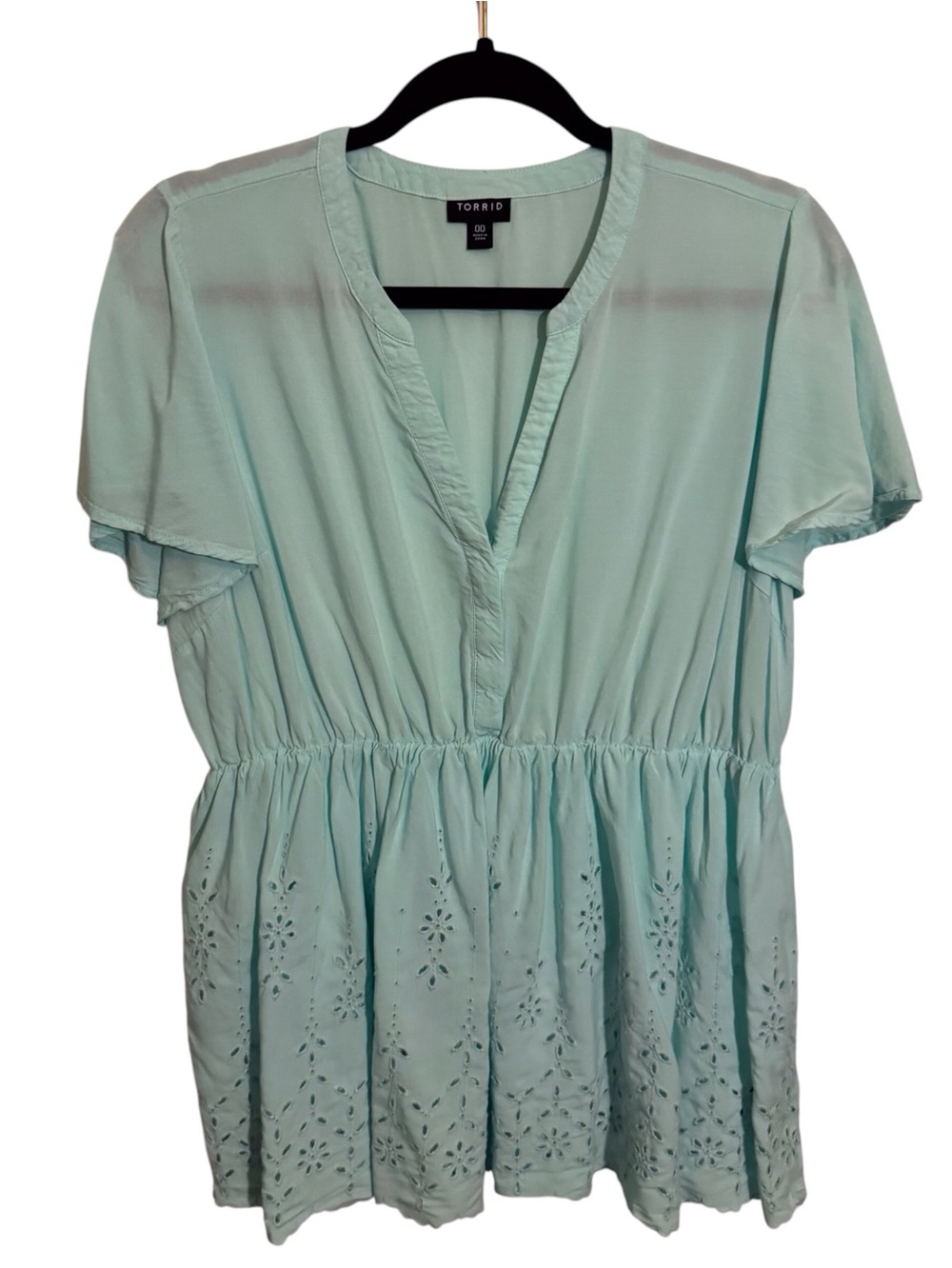 Torrid Size 00 M/L Blue Green Eyelet Top Short Sleeve Boho Floral Button Up